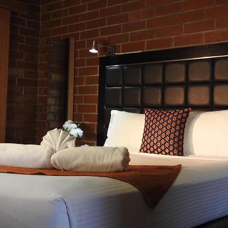 Pooraka Motor Inn Екстер'єр фото