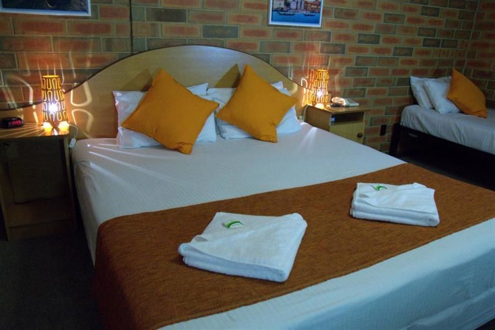 Pooraka Motor Inn Екстер'єр фото