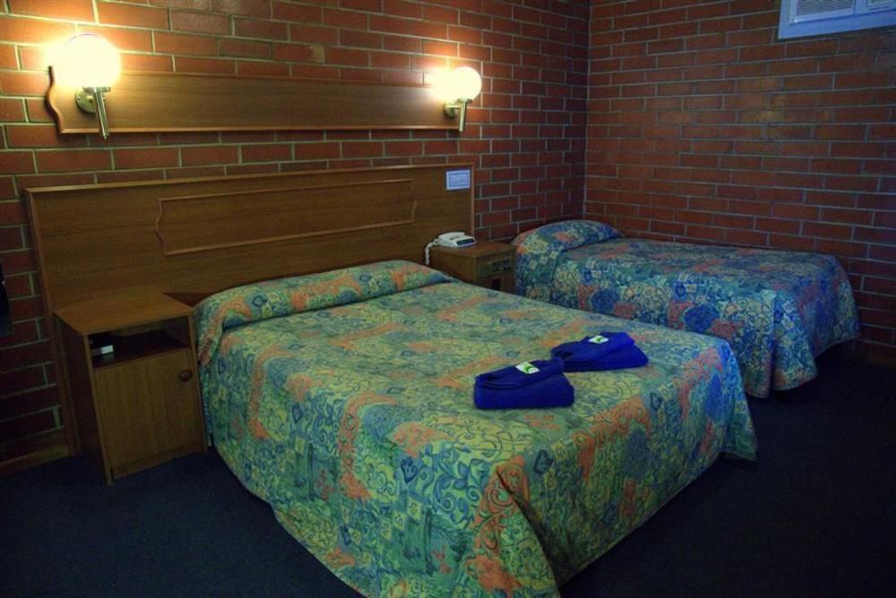 Pooraka Motor Inn Екстер'єр фото