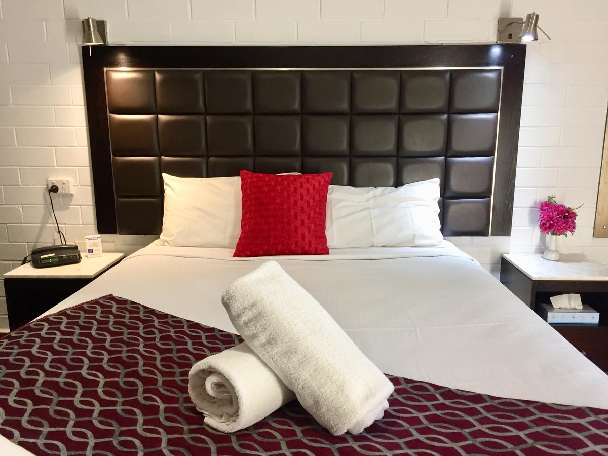 Pooraka Motor Inn Екстер'єр фото