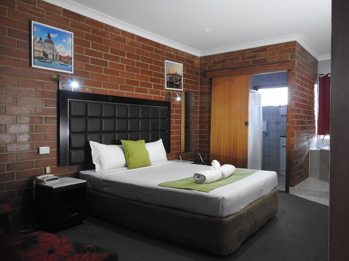 Pooraka Motor Inn Екстер'єр фото